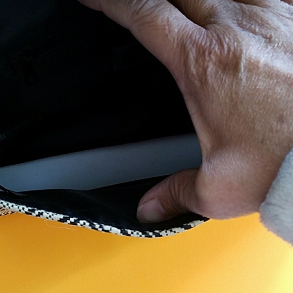 H&M CLUTCH BAG - Picture 5 of 7